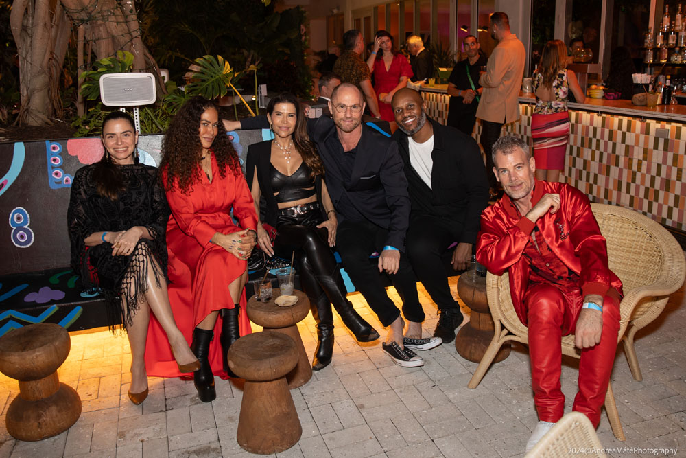 Mariela Brito, Claudia Aros, Sorayda Herrera, Shai Tertner, Co-host, Larnell Vickers