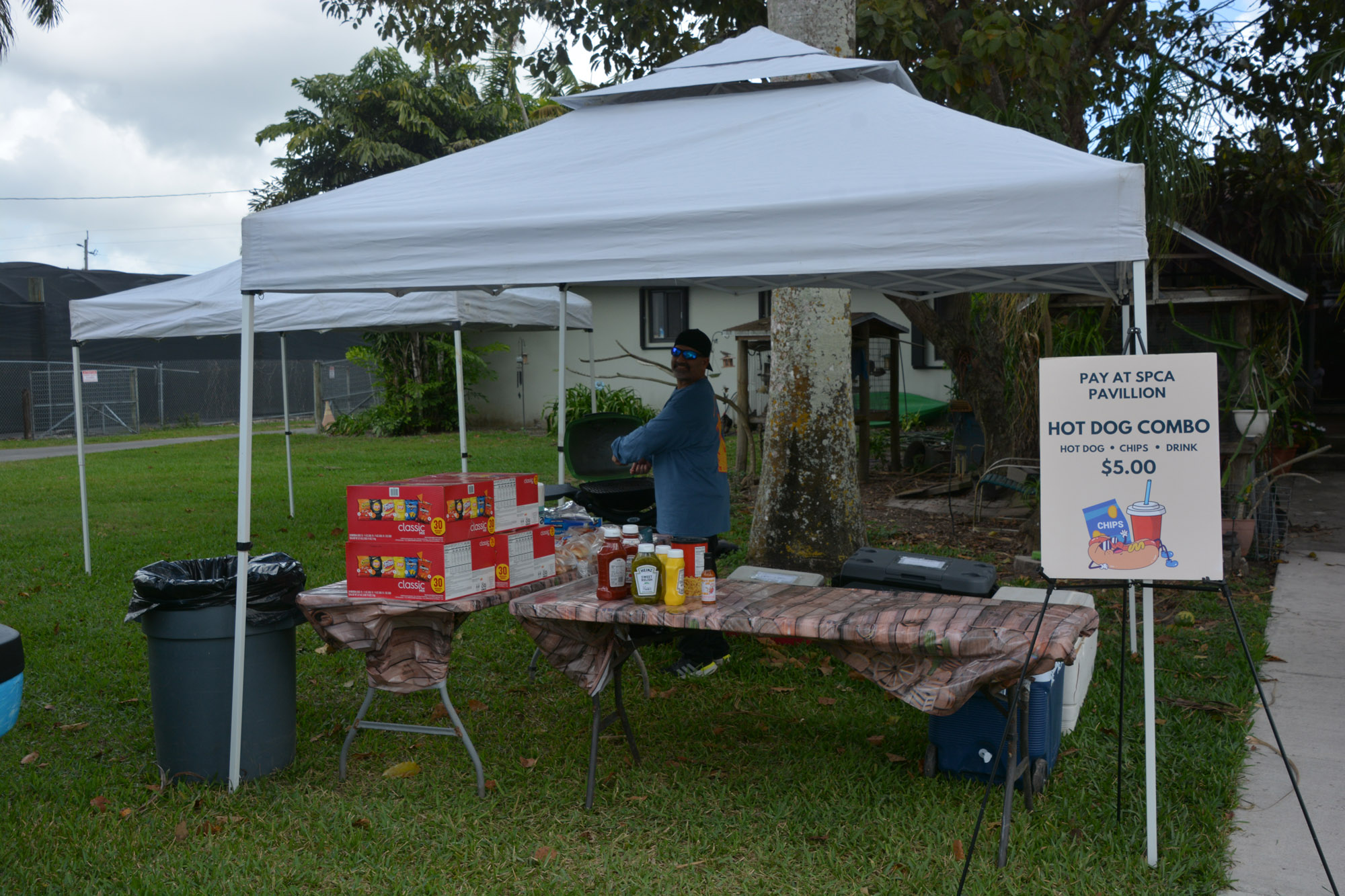South Florida SPCA Open House Hot Dogs